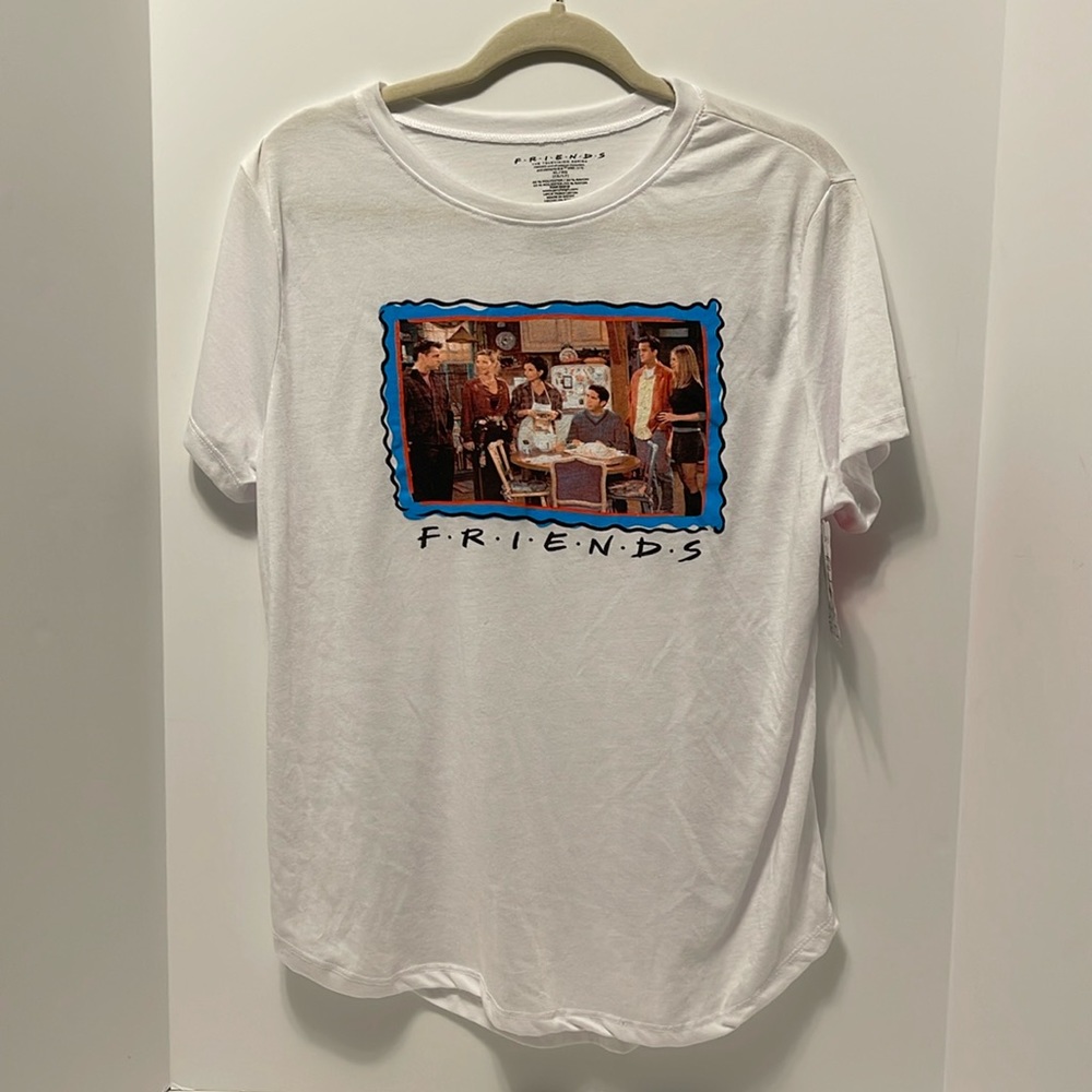 Friends Graphic T-Shirt Women’s Size XL (15/17) Lightweight Short Sleeve Tee